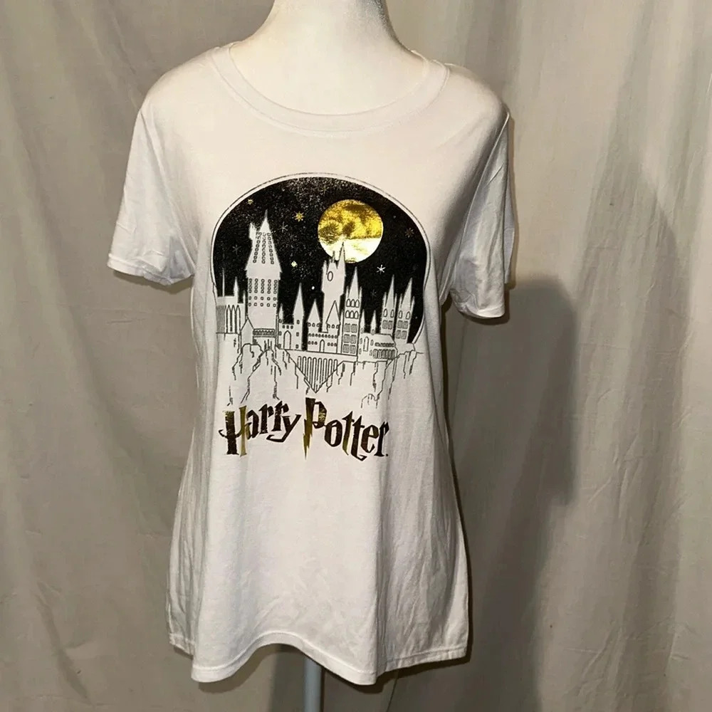 large white black & gold Harry Potter graphic tshirt